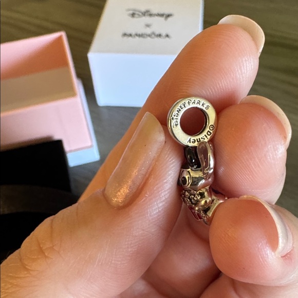 Pandora Disney Parks Stitch - Picture 4 of 5